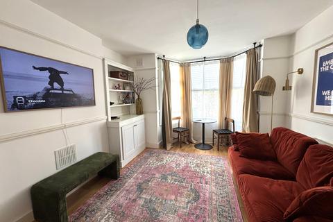 1 bedroom in a house share to rent, Quadrant Road, THORNTON HEATH, CR7