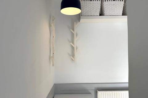 1 bedroom in a house share to rent, Quadrant Road, THORNTON HEATH, CR7