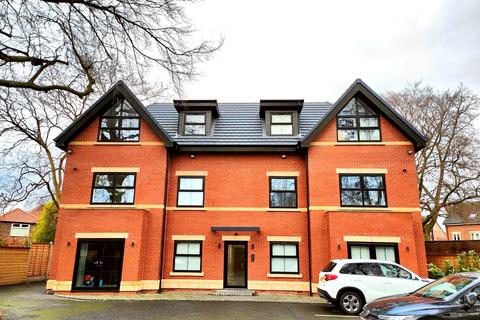 2 bedroom apartment to rent, Clothorn Road, Manchester, M20