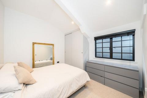 2 bedroom flat for sale, Caxton Road, London SW19