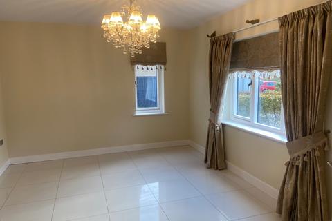 5 bedroom house to rent, Black Scotch Close, Mansfield, NG18