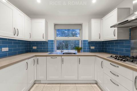 2 bedroom retirement property for sale, Hall Place Drive, Weybridge KT13