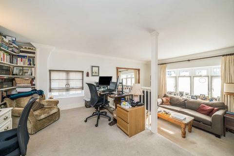 undefined, Park Road, Hampton Wick Kingston Upon Thames KT1