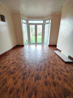 3 bedroom semi-detached house to rent, Birchfields Road, Manchester, M14