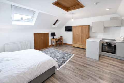 Studio to rent, Milton Keynes, MK5
