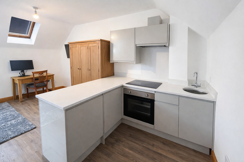Studio to rent, Milton Keynes, MK5