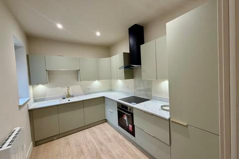 Whalley Road, Manchester, M16