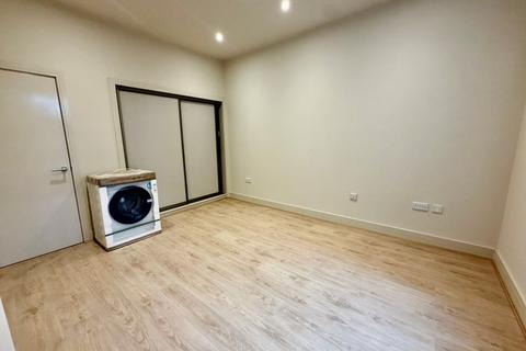 2 bedroom apartment to rent, Whalley Road, Manchester, M16