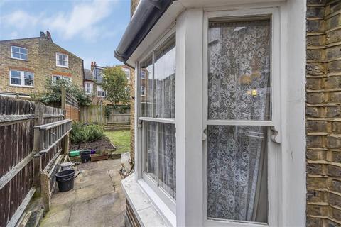 3 bedroom terraced house for sale, Fernside Road, SW12