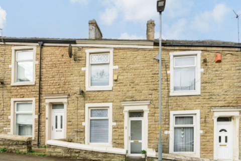 2 bedroom terraced house to rent, Greenway Street, Darwen, Lancashire, BB3 1ER