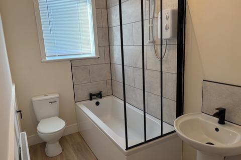 2 bedroom terraced house to rent, Greenway Street, Darwen, Lancashire, BB3 1ER