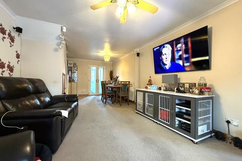 4 bedroom semi-detached house for sale, Ixworth Close, Swindon SN5
