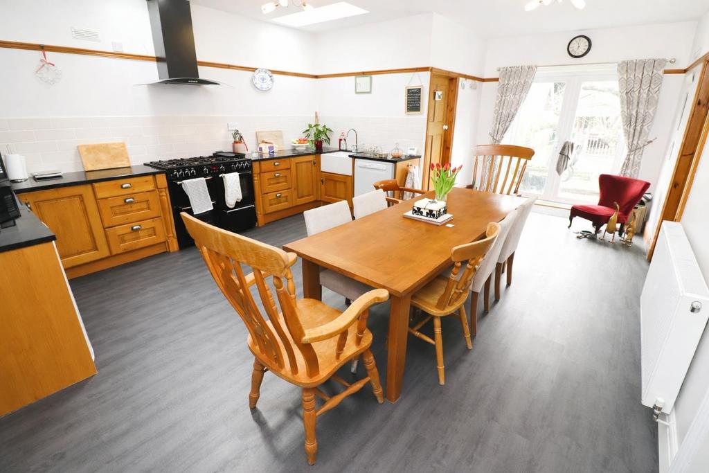 Kitchen/Breakfast Room