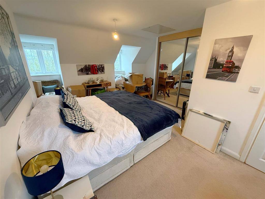 Main Bedroom