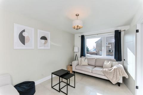 3 bedroom end of terrace house for sale, School Place, Bexhill-On-Sea