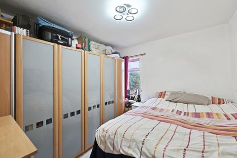 2 bedroom flat for sale, Graham Road, Harrow Wealdstone, Middlesex HA3