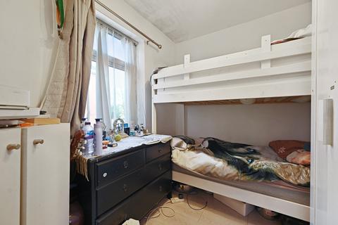 2 bedroom flat for sale, Graham Road, Harrow Wealdstone, Middlesex HA3