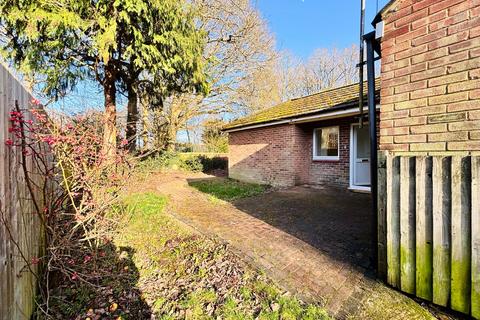 3 bedroom detached bungalow for sale, Hornash Lane, Ashford TN26