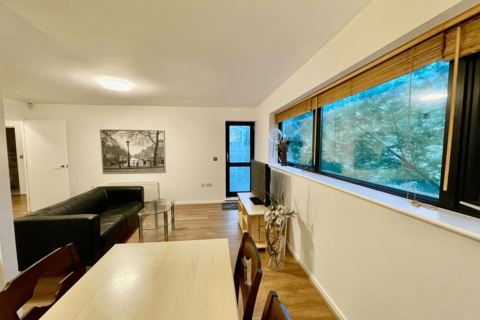 2 bedroom apartment to rent, Hawgood Street, London, E3