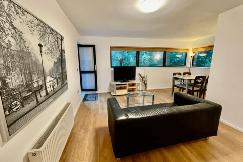 2 bedroom apartment to rent, Hawgood Street, London, E3