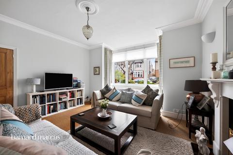 4 bedroom semi-detached house for sale, Morton Gardens, Wallington