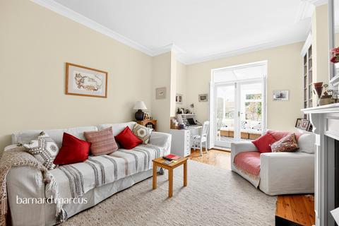 4 bedroom semi-detached house for sale, Morton Gardens, Wallington