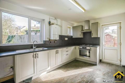 3 bedroom semi-detached house to rent, Camden  gardens, Thornton Heath, Surrey, CR7