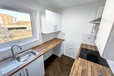 1 bedroom terraced house for sale, Gurney Close, Barking