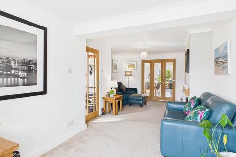 3 bedroom detached house for sale, Daisy Close, Cotgrave, Nottingham