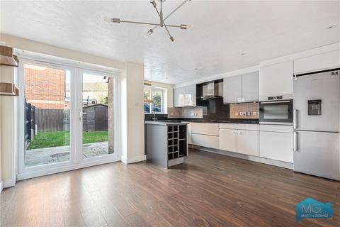5 bedroom terraced house for sale, Westminster Drive, London, N13