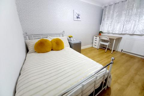 undefined, Trindehay, Basildon, SS15