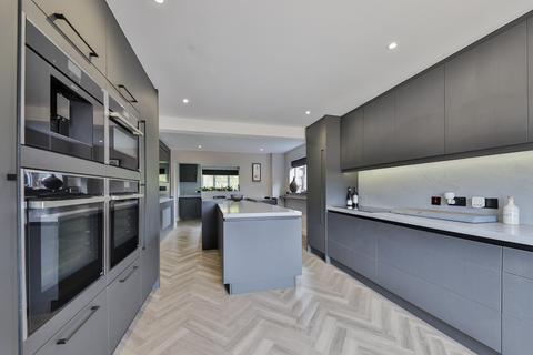 5 bedroom detached house for sale, The Coachings, Cliff Road, Hessle, HU13 0HD