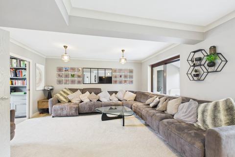 5 bedroom detached house for sale, The Coachings, Cliff Road, Hessle, HU13 0HD