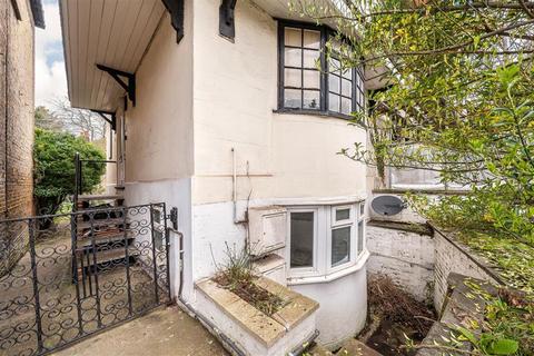 1 bedroom flat to rent, High Street, Kingston Upon Thames KT1