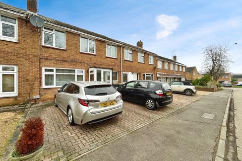 3 bedroom house to rent, Latchetts Shaw, Basildon, SS16