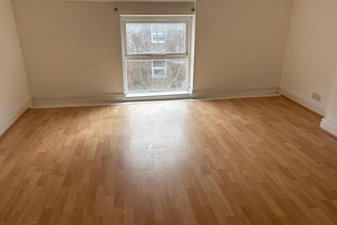 2 bedroom flat to rent, Hampstead Road, Liverpool, L6