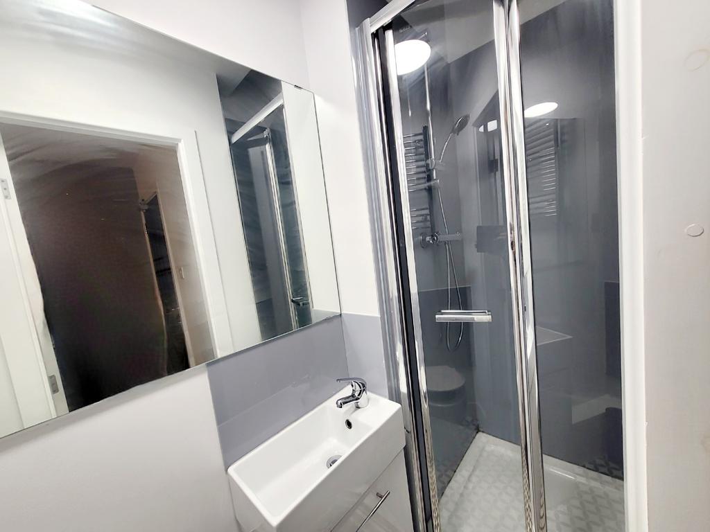 Ensuite
