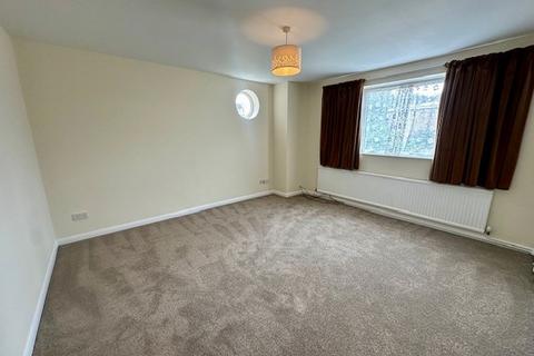 6 bedroom house to rent, Pasley Road, Leicester, LE2