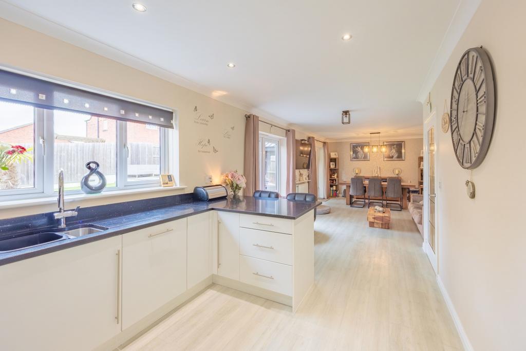 Ewemove Taunton Halletts Road (12)