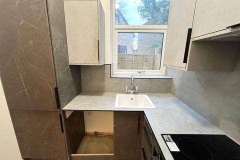 2 bedroom apartment to rent, 113 London Road, Cheshire East SK11