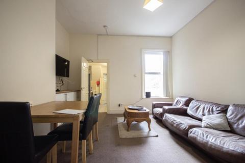 3 bedroom flat to rent, Claremont Road, NEWCASTLE UPON TYNE, NE2