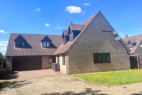 Bernards Close, Bury St. Edmunds, IP28