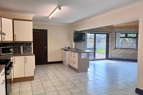 undefined, Bernards Close, Bury St. Edmunds, IP28