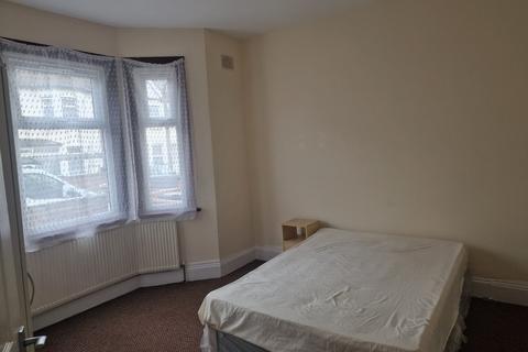 undefined, Southall UB1