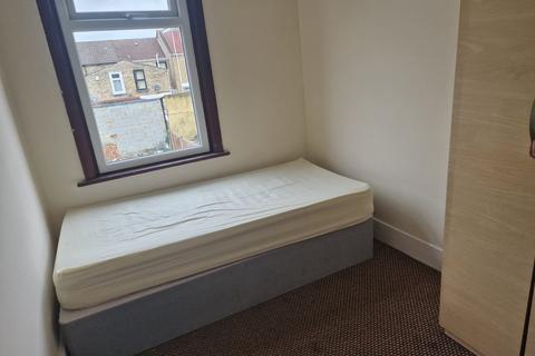 undefined, Southall UB1