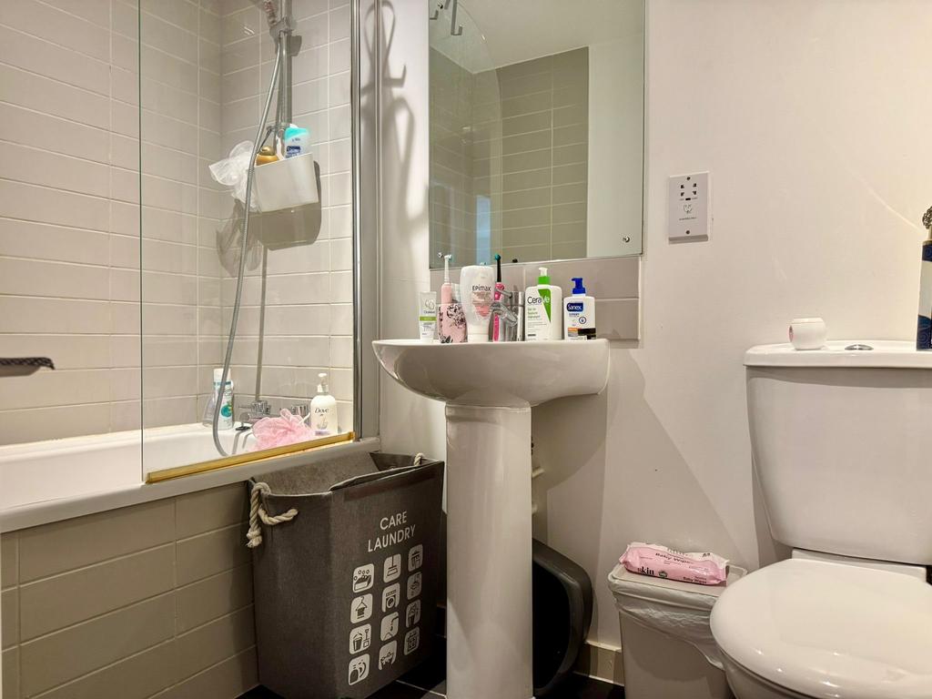 L - Bathroom