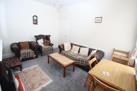 3 bedroom flat to rent, Chippendale Place, Newcastle upon Tyne, NE2