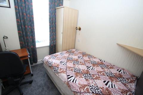 3 bedroom flat to rent, Chippendale Place, Newcastle upon Tyne, NE2
