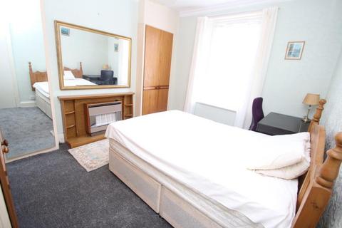 3 bedroom flat to rent, Chippendale Place, Newcastle upon Tyne, NE2