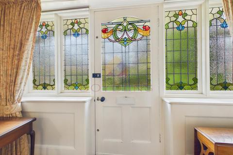 4 bedroom detached house for sale, Fitzwalter Road, Colchester CO3